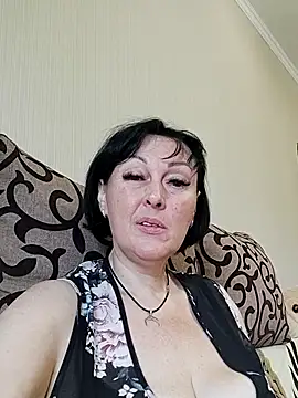 HelgaDennis online show from July 20, 11:01 am
