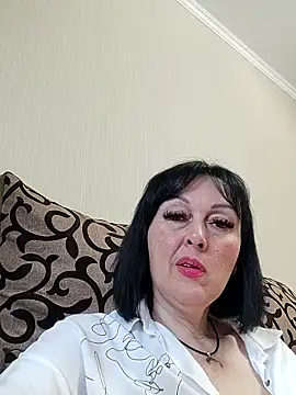 HelgaDennis online show from June 15, 4:23 am