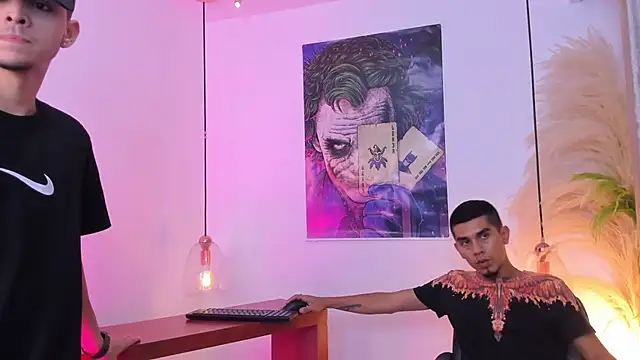 your d0ll1 online show from May 4, 12:42 pm