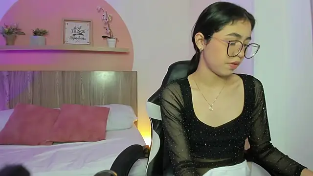 sofi alix online show from June 15, 7:03 pm