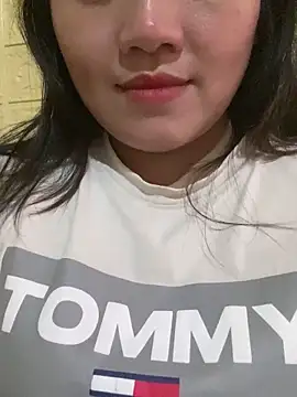 Annaxyz online show from March 26, 6:15 am