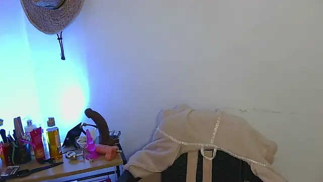 zyra vex online show from April 25, 3:09 pm