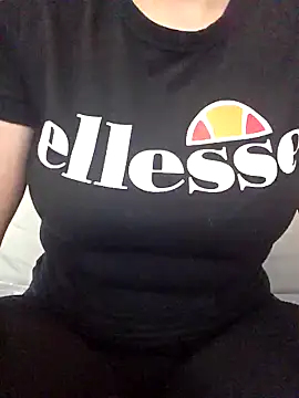 SellenaGomez online show from May 11, 2:45 pm
