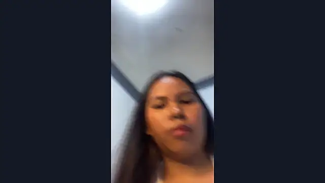 CorrinaThach online show from April 28, 3:16 pm