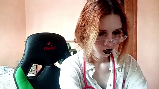 SirenFrost online show from June 18, 3:50 pm