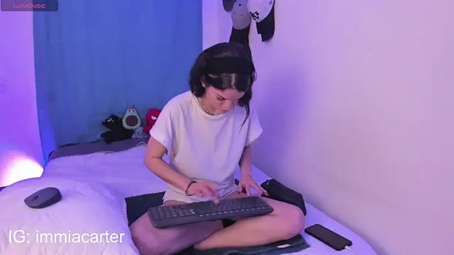 miaxcarter online show from March 27, 11:27 pm