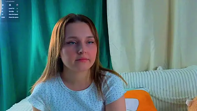 LorriMonz online show from August 9, 3:23 am