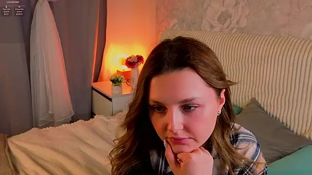 LorriMonz online show from July 7, 1:41 am