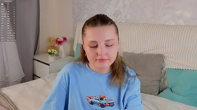 LorriMonz online show from June 30, 1:49 am
