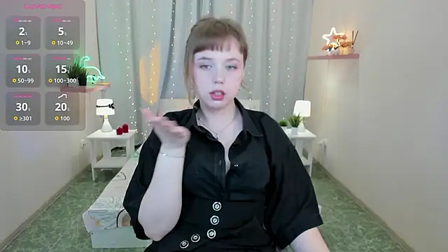 LeonaHicks online show from March 24, 9:58 am