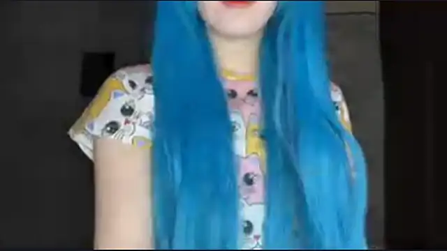 Love you Kim online show from April 12, 2:31 pm