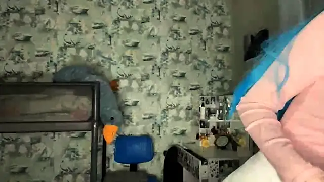 Love you Kim online show from April 10, 3:29 pm