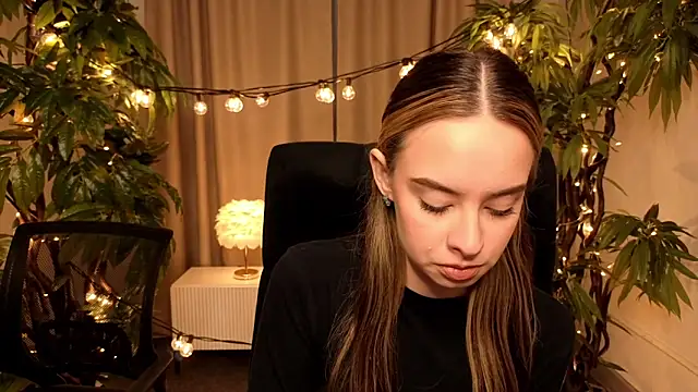 BeverlyRiley online show from March 30, 2:05 pm