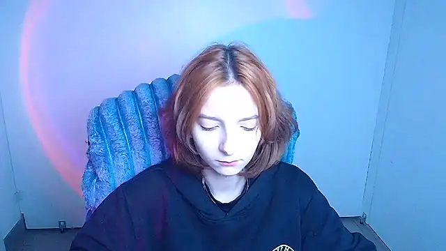 Butterfly Milly online show from April 27, 11:29 am