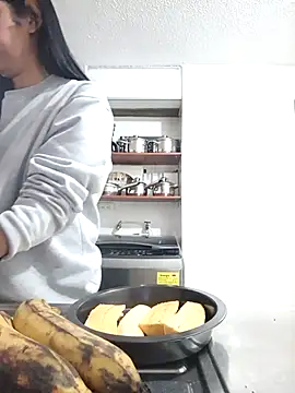 SamanthaRosse01  online show from April 30, 9:52 pm