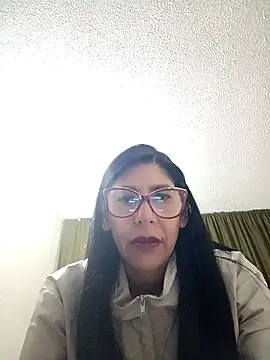 SamanthaRosse01  online show from May 1, 10:57 pm