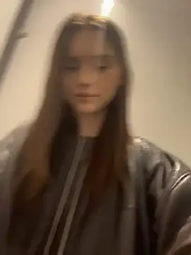 AnitaFly online show from May 5, 11:35 am