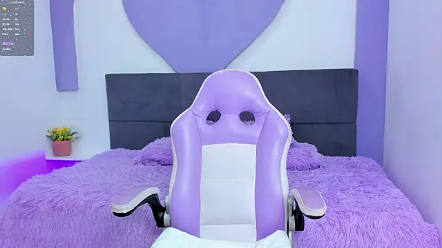 princess skinny  online show from July 17, 2:05 am