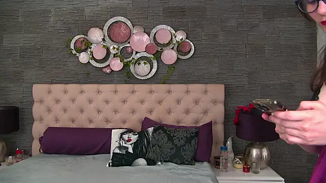 Arya Joy online show from April 24, 5:10 am