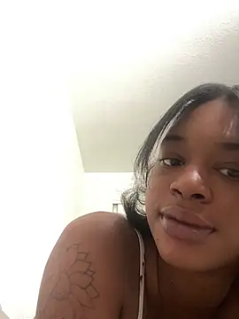 saiimiinameeei online show from April 2, 5:10 pm