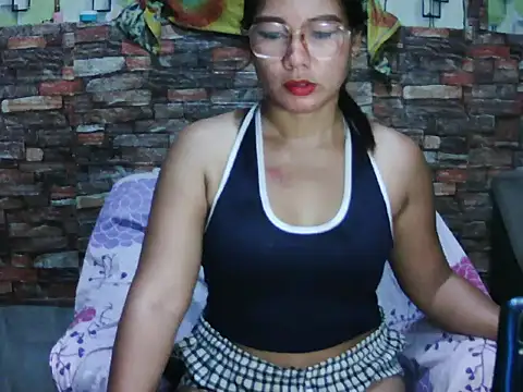 honey krishia online show from July 10, 1:28 am