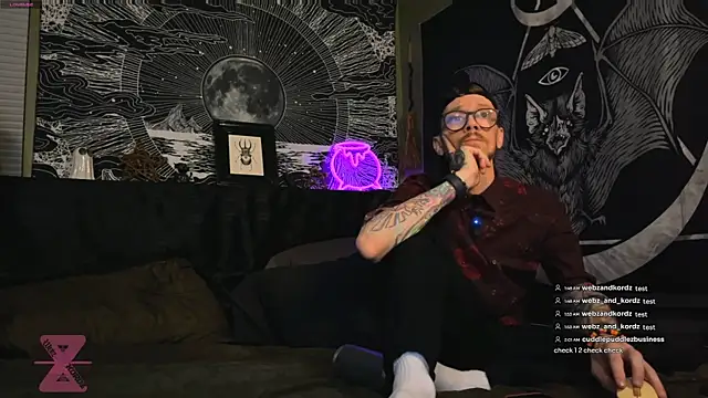 webzandkordz online show from July 8, 8:05 am