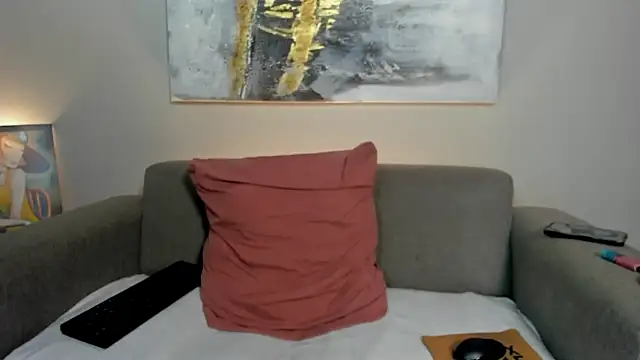 ZoeBrownn online show from June 15, 7:47 pm