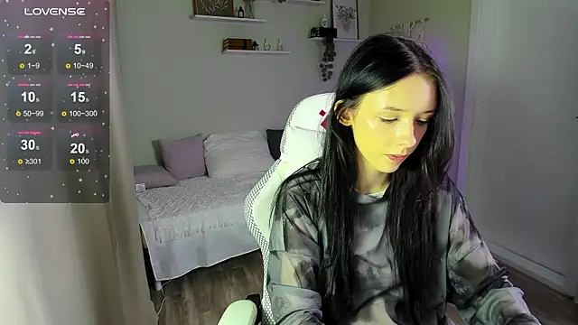 AnnaOddy online show from April 27, 7:38 am