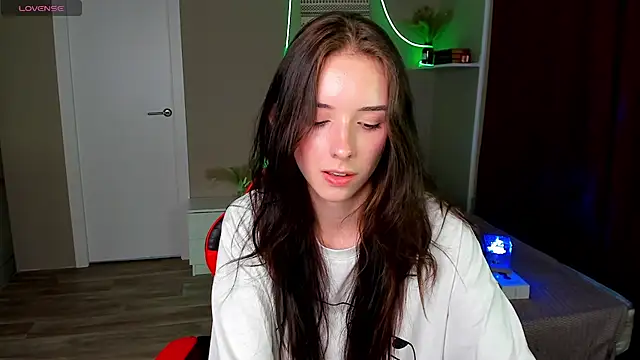 AnnaOddy online show from June 24, 3:27 am