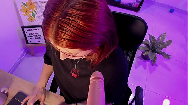 julieta alveez online show from April 23, 12:29 pm
