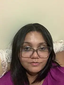 viviboraaaa online show from May 1, 12:36 am