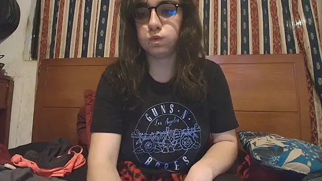 Ellaa honey online show from May 2, 2:15 am