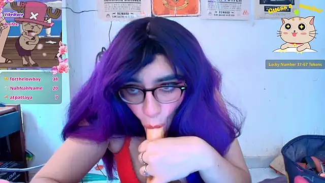 Ellaa honey online show from May 12, 4:13 pm