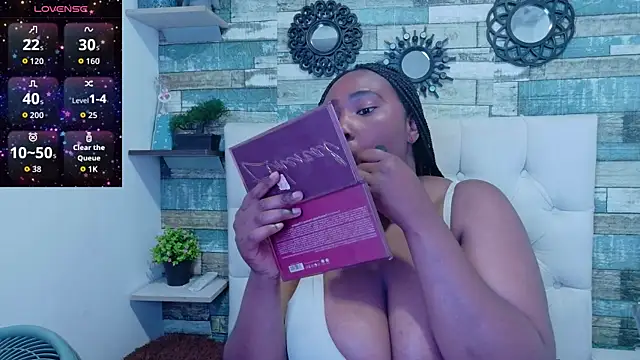 Skylernaomi online show from May 22, 2:26 pm