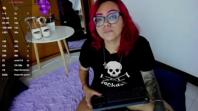 Violett Sykes online show from May 1, 4:27 am