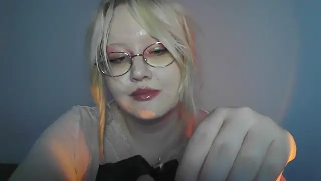 Elayne Sweet online show from June 28, 12:23 pm