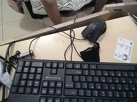 FloweSaltry online show from April 2, 1:30 pm