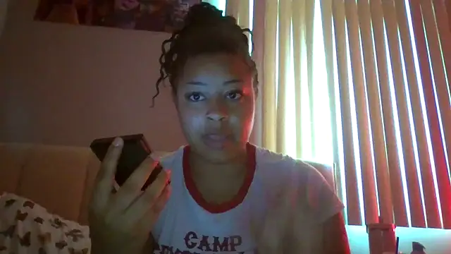 madzbailey online show from July 2, 1:17 pm
