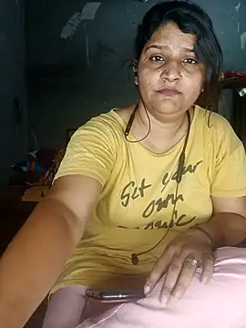 Riyashrma001 online show from April 28, 2:38 am