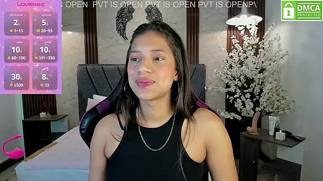 Atiena  online show from April 28, 7:29 pm