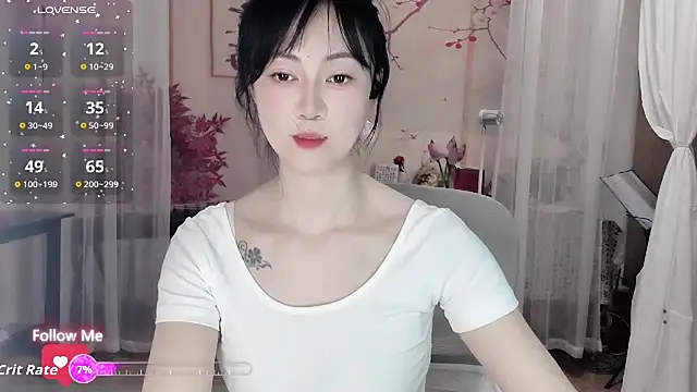 noomi-1111 online show from June 24, 5:50 am