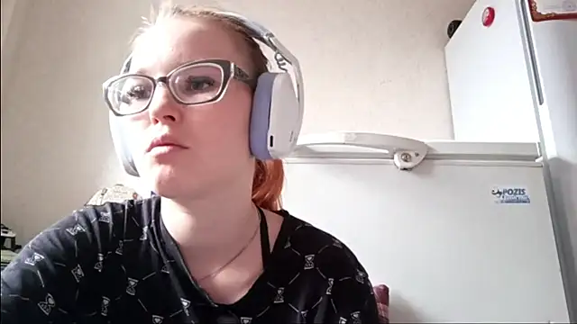Sheriscute online show from April 23, 1:24 pm
