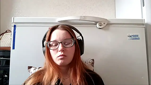 Sheriscute online show from April 29, 2:20 pm