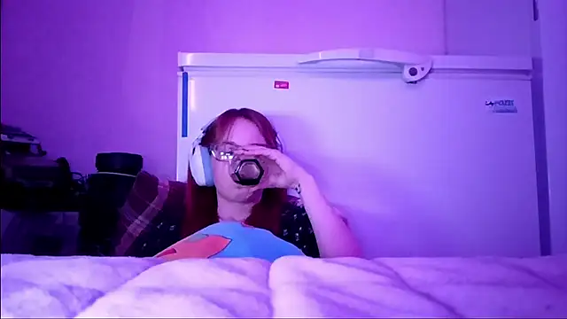 Sheriscute online show from April 19, 6:10 pm