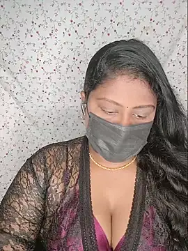 Romantic Woman online show from June 30, 5:56 pm