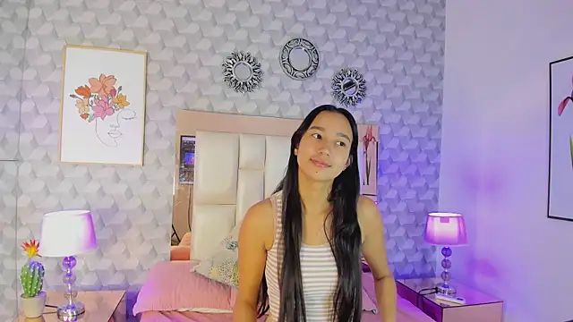 Amber Ashfang online show from May 1, 10:51 am