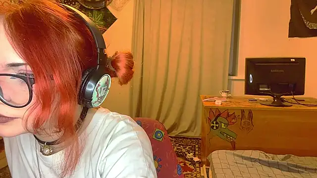 RedHeadCat online show from May 16, 10:31 pm