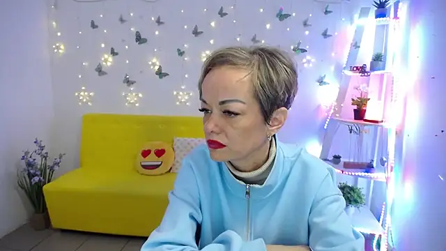 NikaMayu online show from April 25, 8:50 am