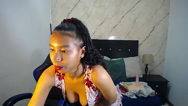 hasley cute online show from April 24, 7:16 pm