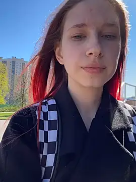 michelle lovique online show from May 8, 9:23 am